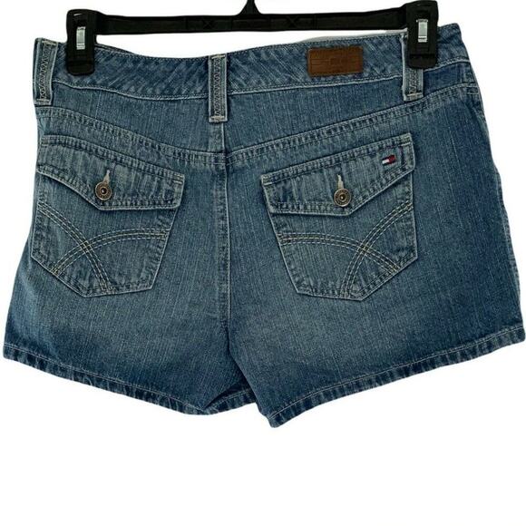 Tommy Hilfiger Short Women Size 8 Boyfriend Mid Rise Stitches Pockets Blue Denim - Picture 2 of 7